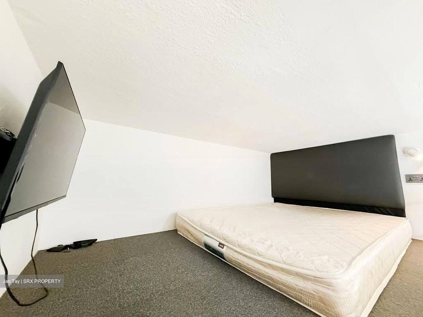River Valley Road (D10), Apartment #549758071